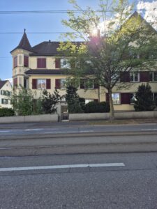 Hofwiesenstrasse4